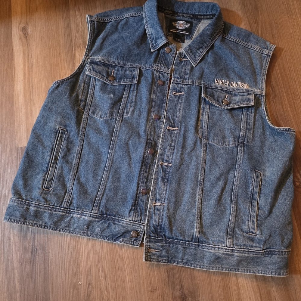 Harley-Davidson Classic Blue Denim Vest - Picture 9 of 16